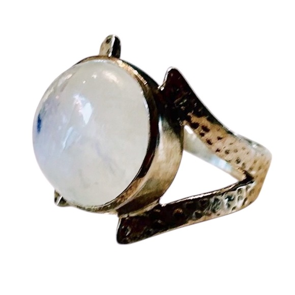 Artisan 925 marked sterling silver & Translucent moonstone quartz Ring size 8 - Picture 1 of 8